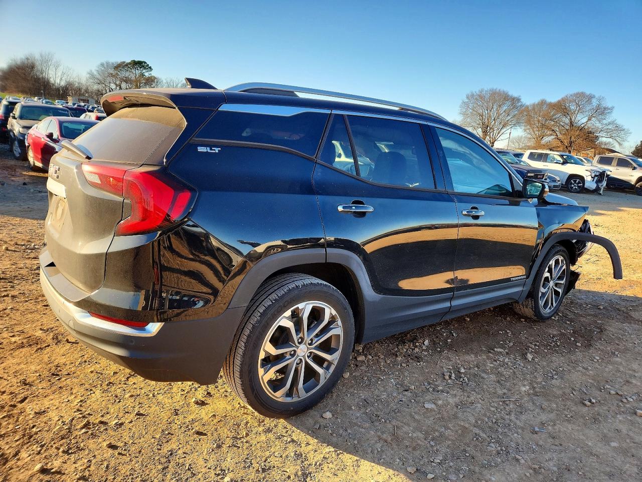 2019 GMC TERRAIN SLT photo 3