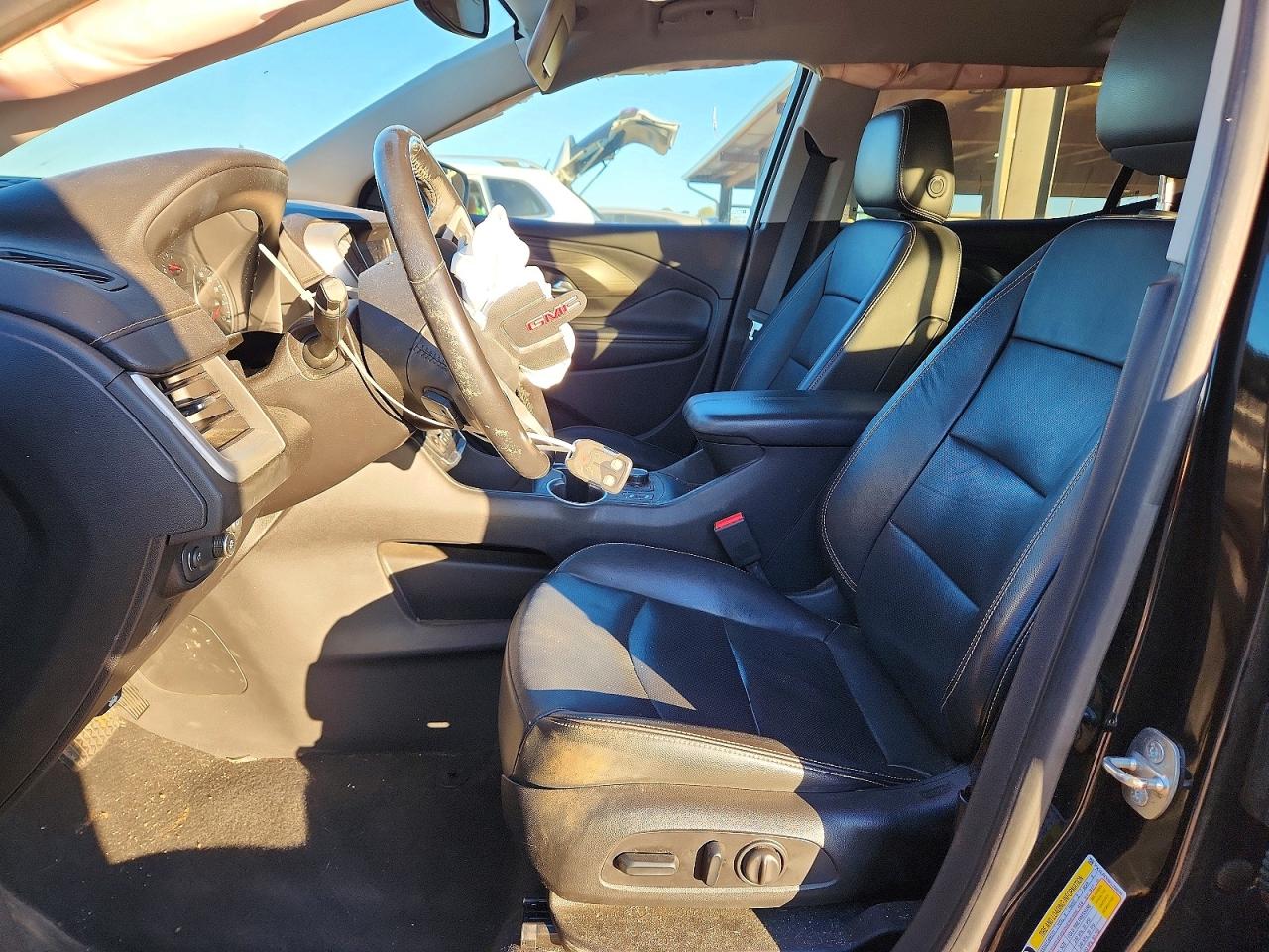 2019 GMC TERRAIN SLT photo 7