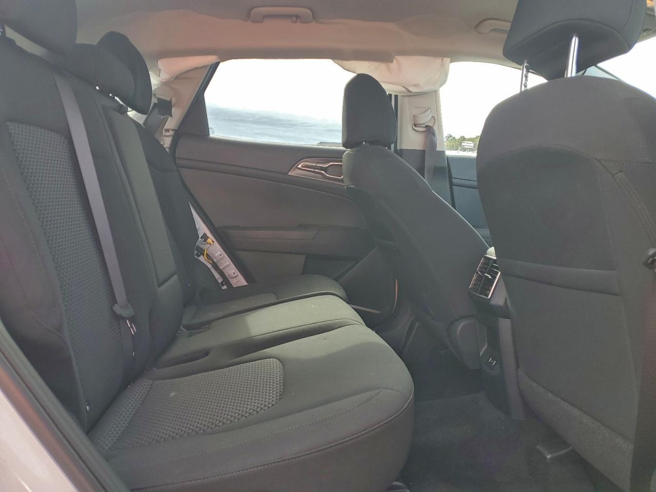 2026 KIA SPORTAGE LX photo 11