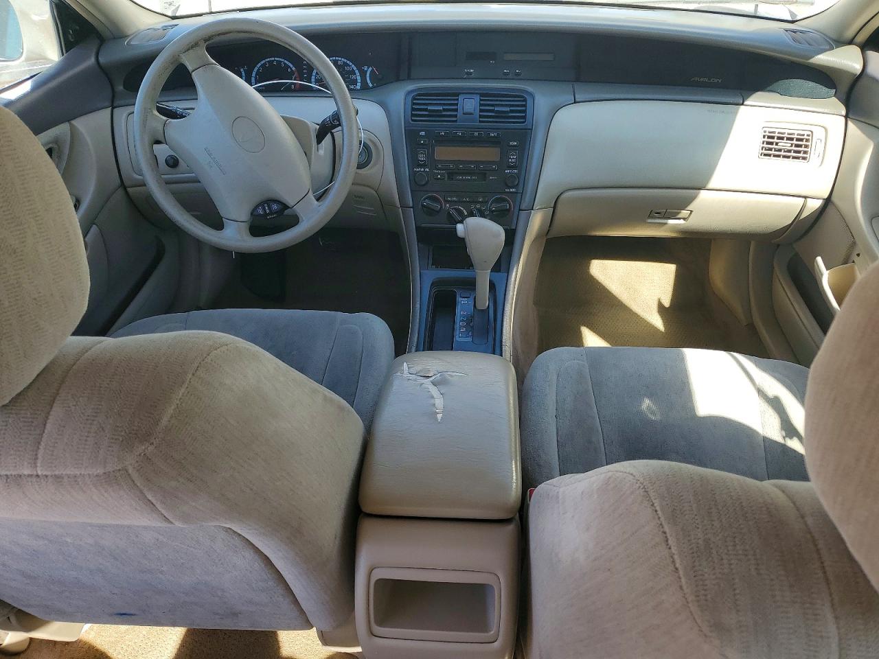 2000 TOYOTA AVALON XL photo 8