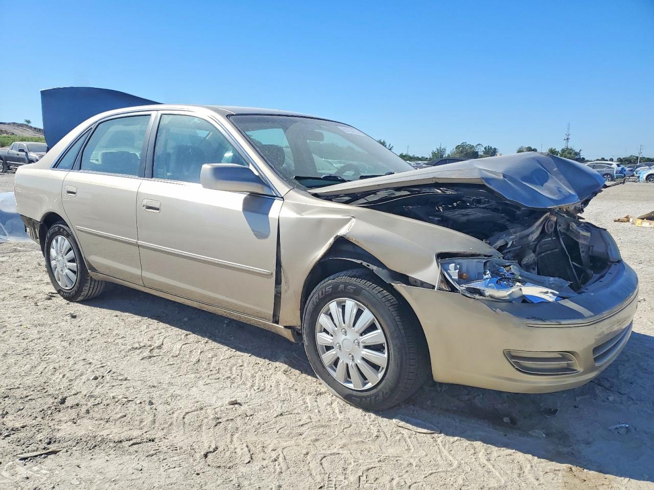 2000 TOYOTA AVALON XL photo 4