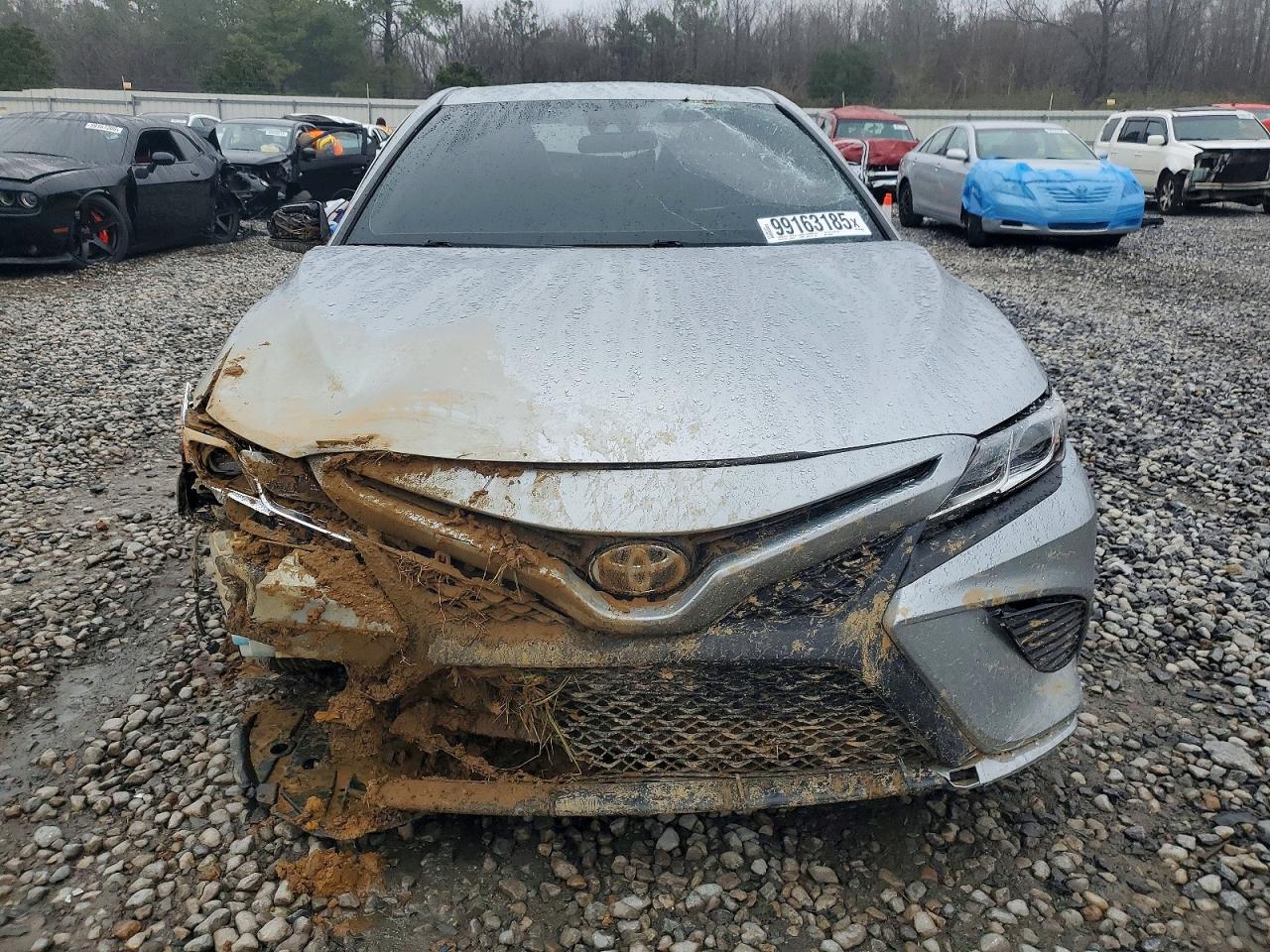 2020 TOYOTA CAMRY SE photo 9
