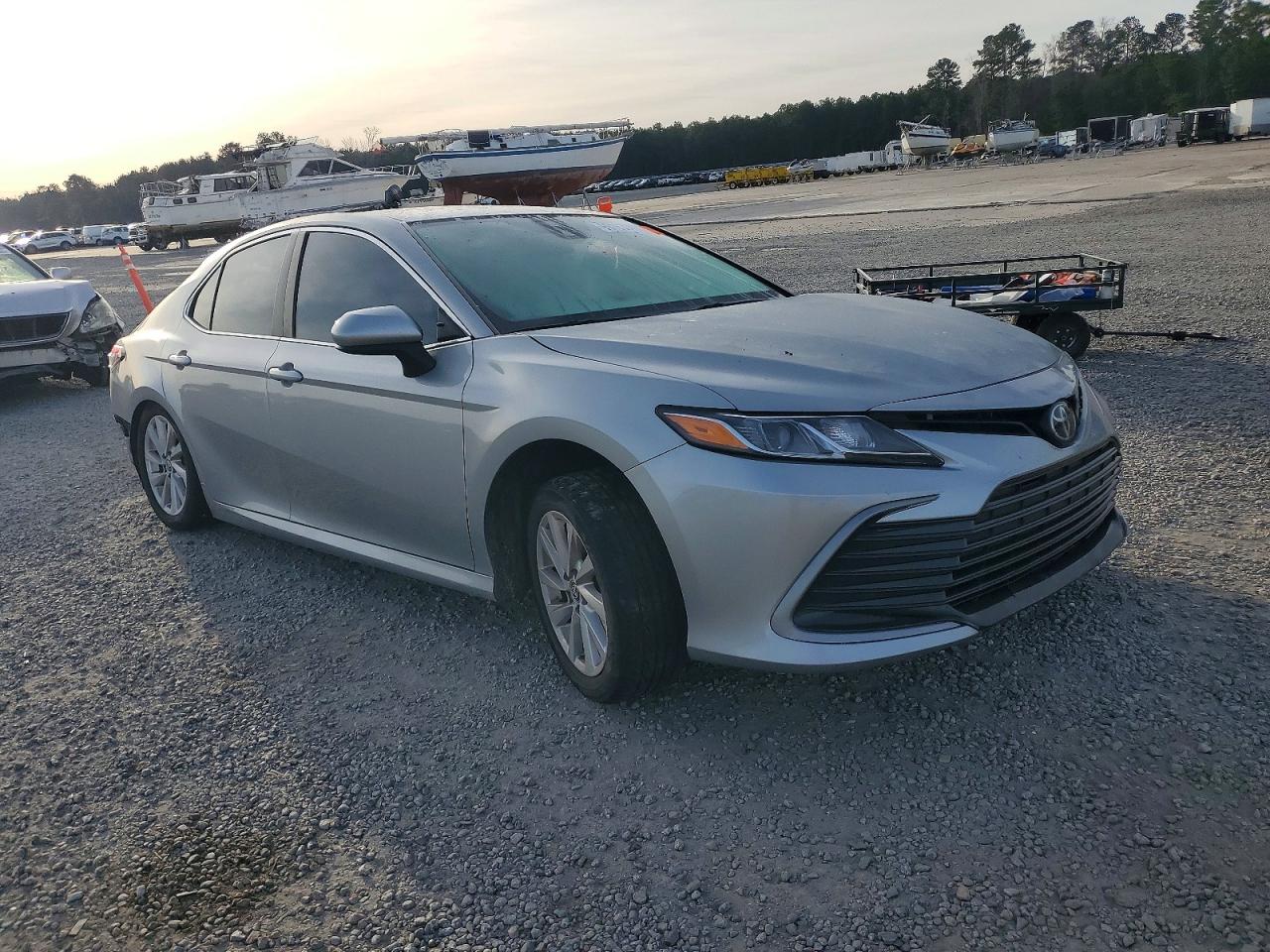 2024 TOYOTA CAMRY LE photo 4