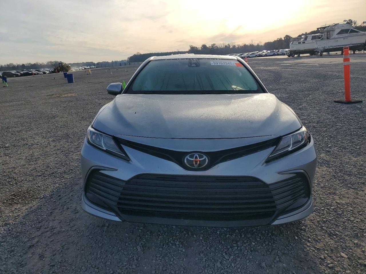 2024 TOYOTA CAMRY LE photo 5