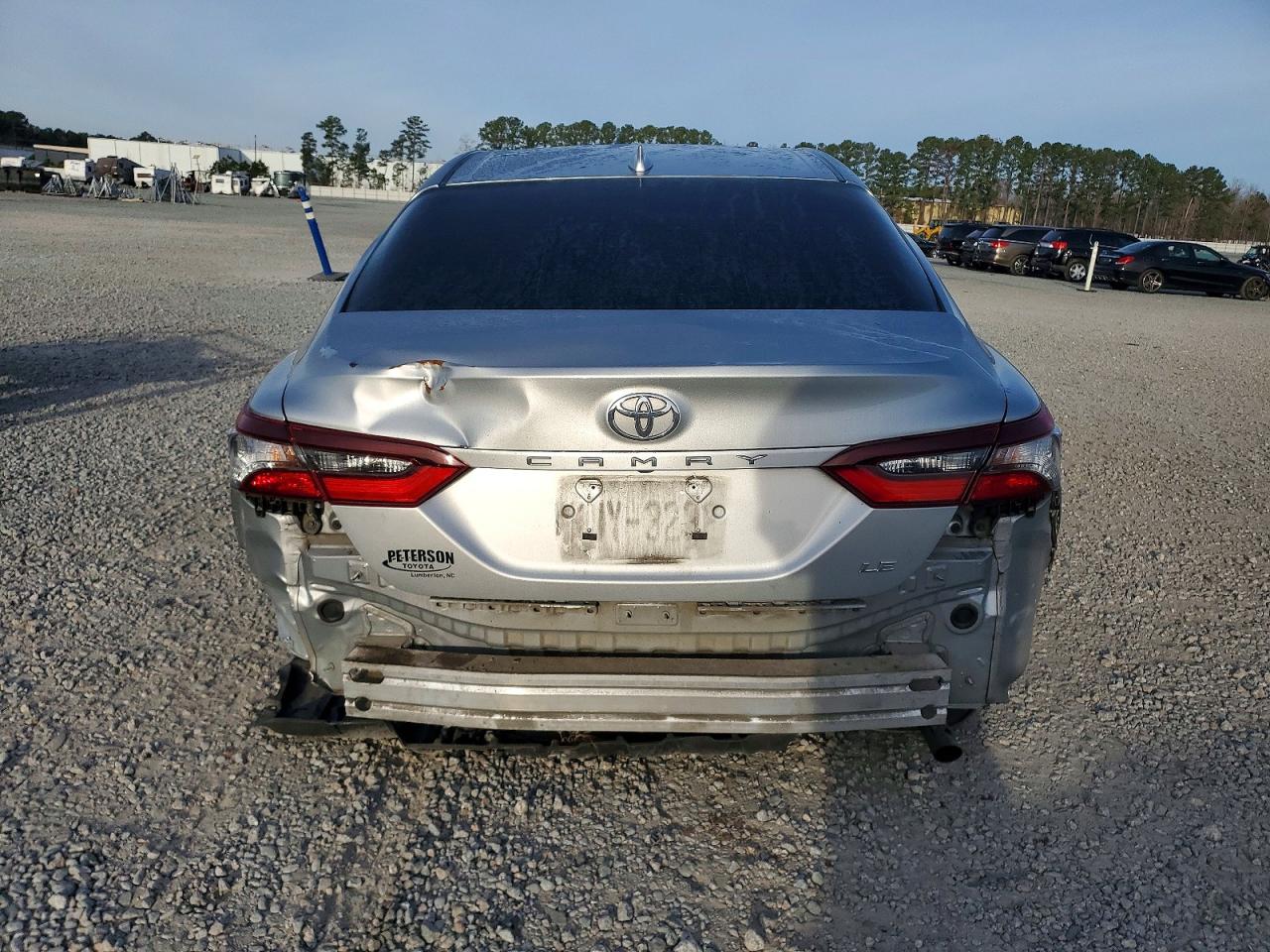 2024 TOYOTA CAMRY LE photo 6