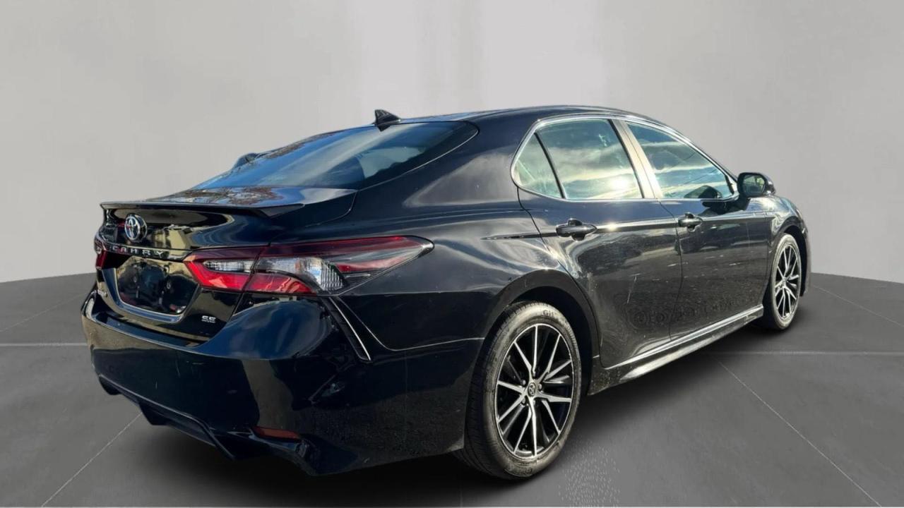 2021 TOYOTA CAMRY SE photo 4