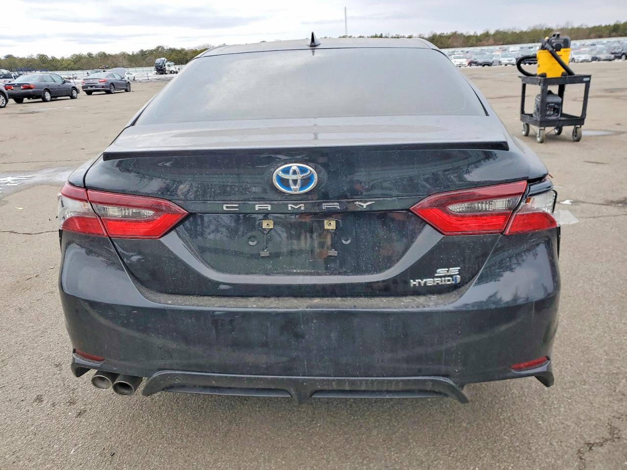 2023 TOYOTA CAMRY SE NIGHT SHADE photo 6