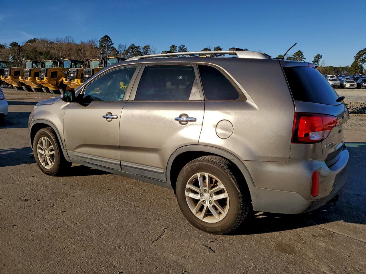 2015 KIA SORENTO LX photo 2