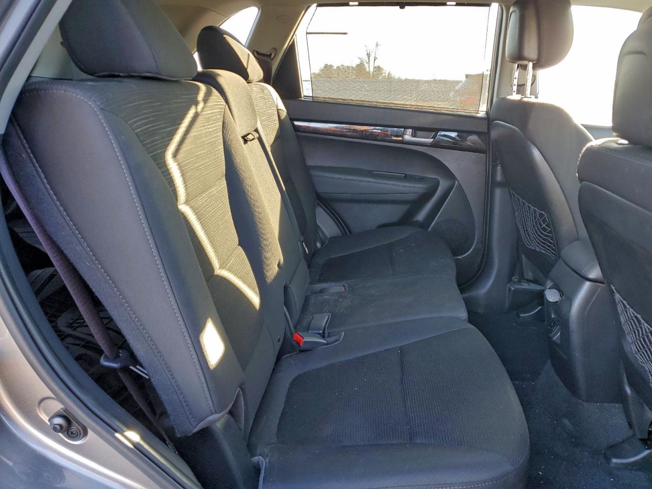 2015 KIA SORENTO LX photo 11