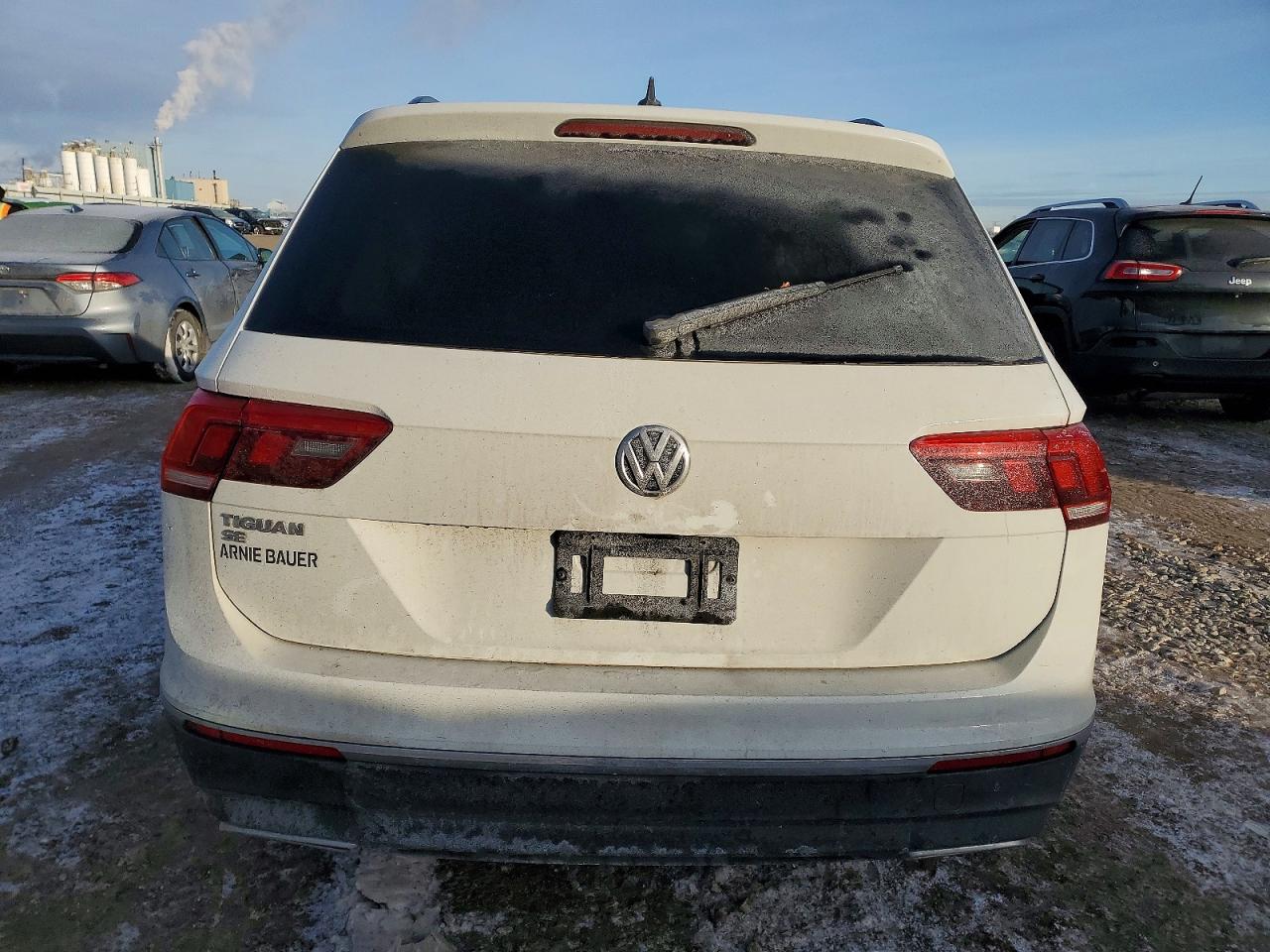2020 VOLKSWAGEN TIGUAN SE photo 11