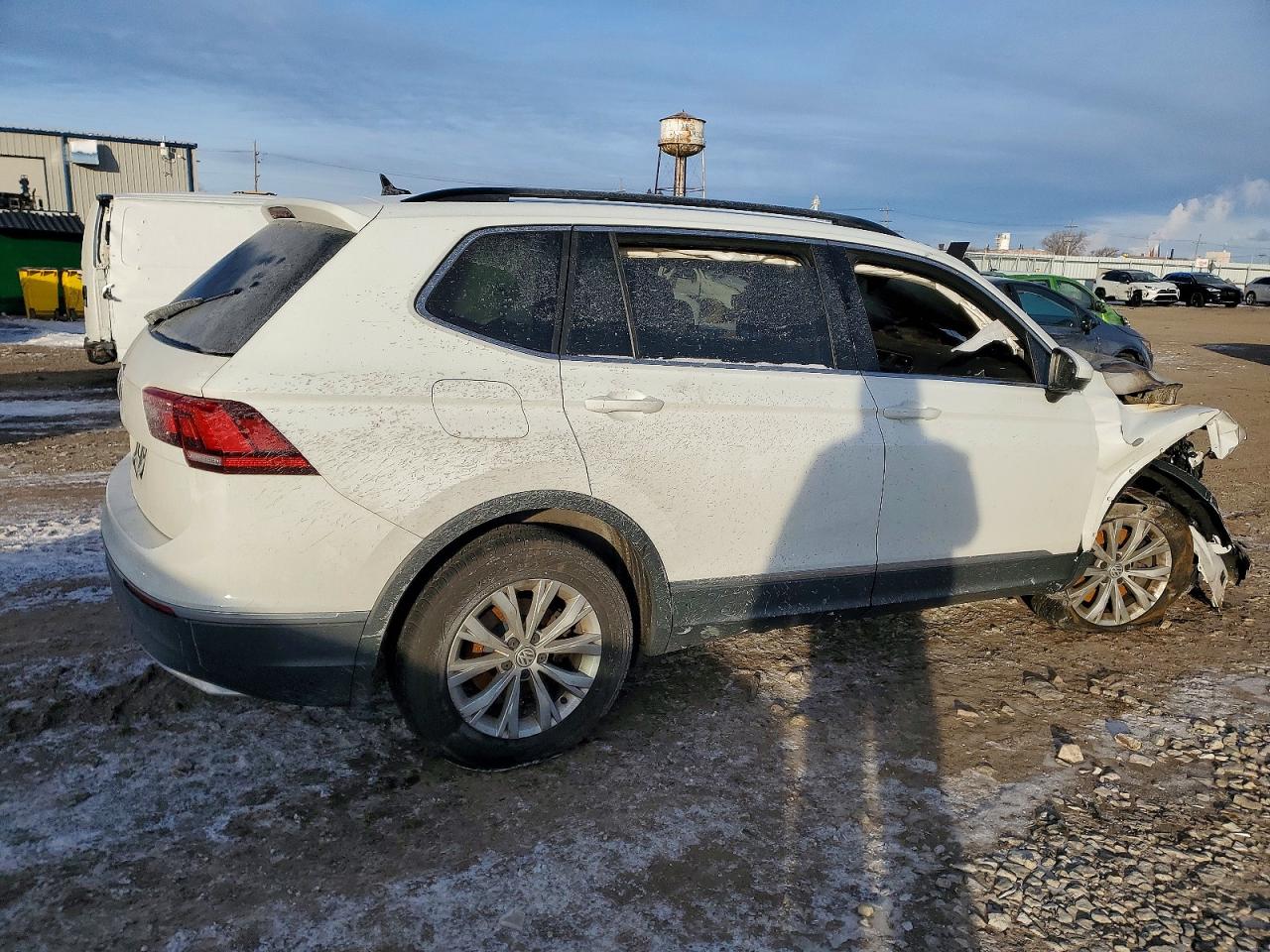 2020 VOLKSWAGEN TIGUAN SE photo 5