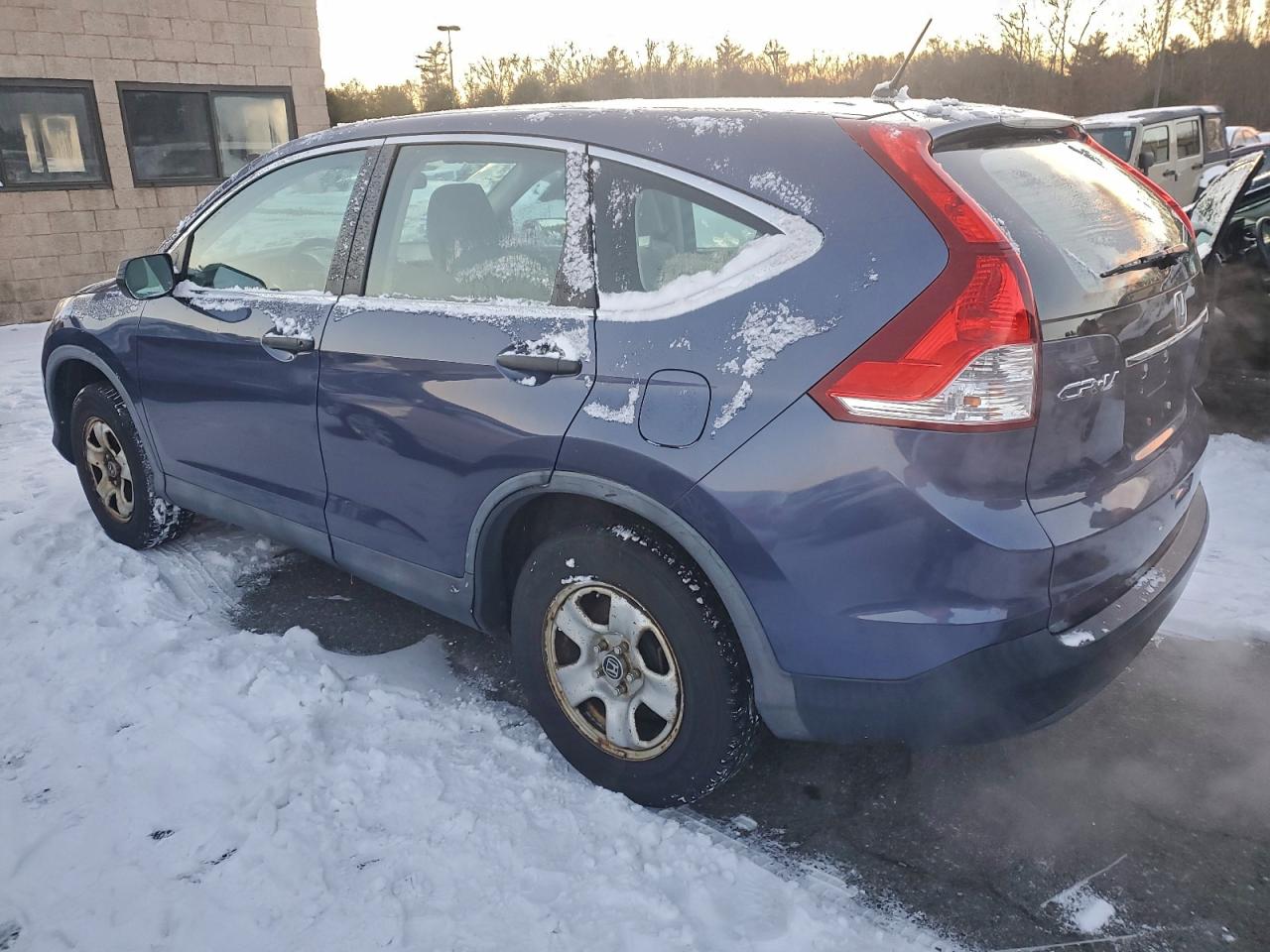2012 HONDA CR-V LX photo 2