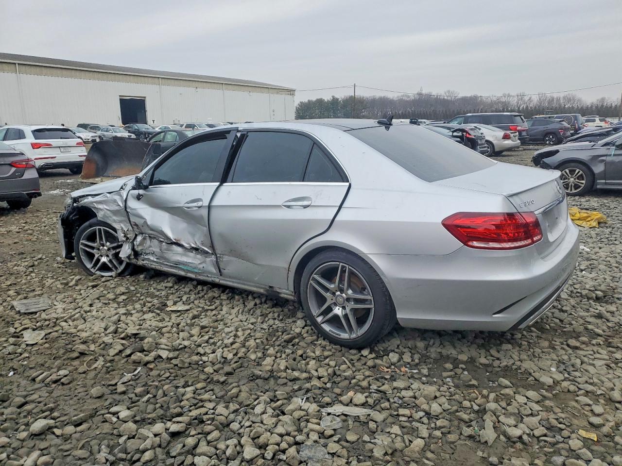 2014 MERCEDES-BENZ E 350 4MATIC photo 2