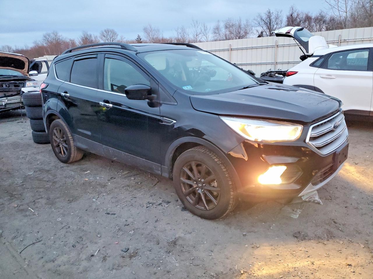 2018 FORD ESCAPE SE photo 4
