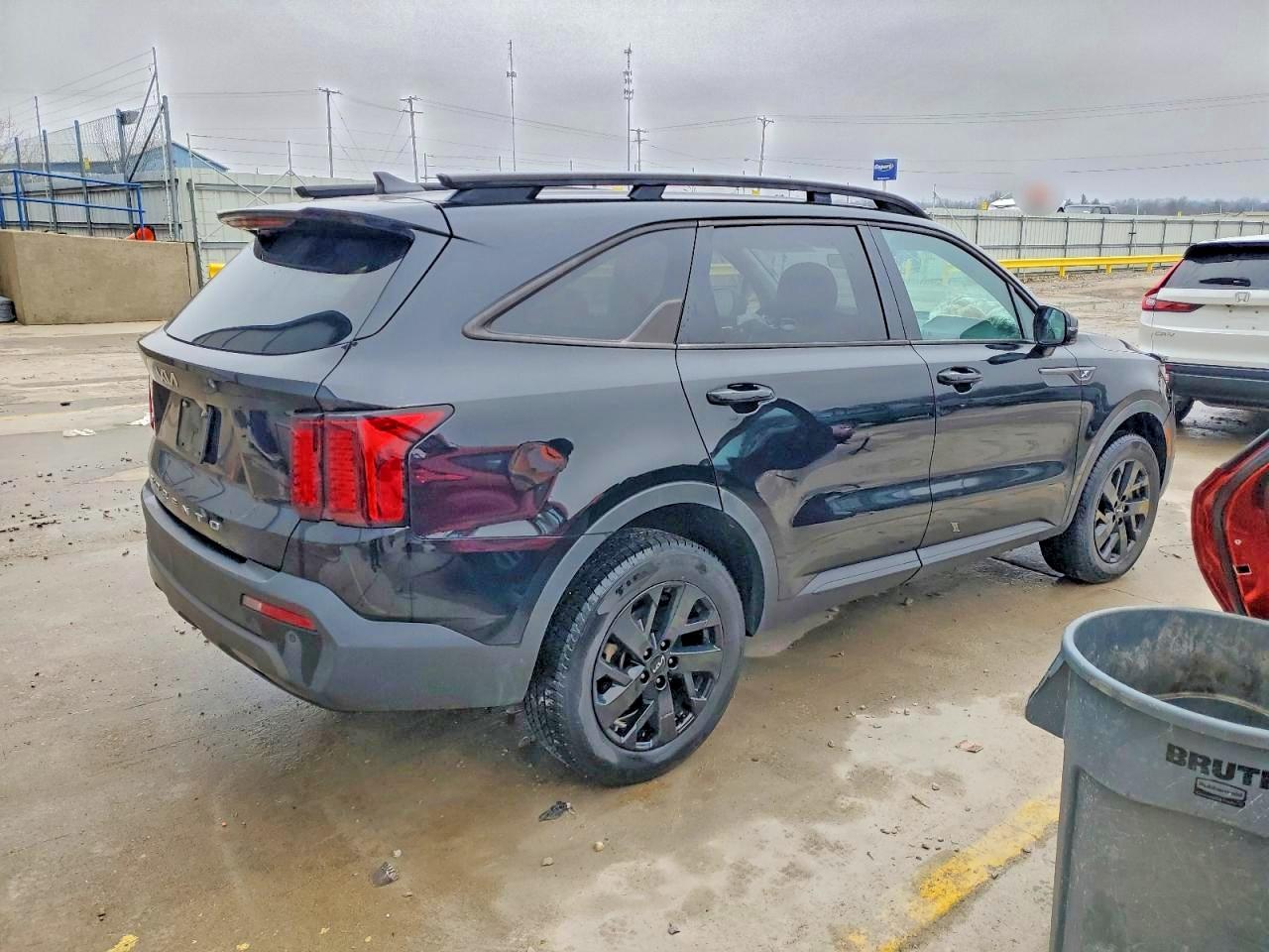 2022 KIA SORENTO X-LINE S photo 3