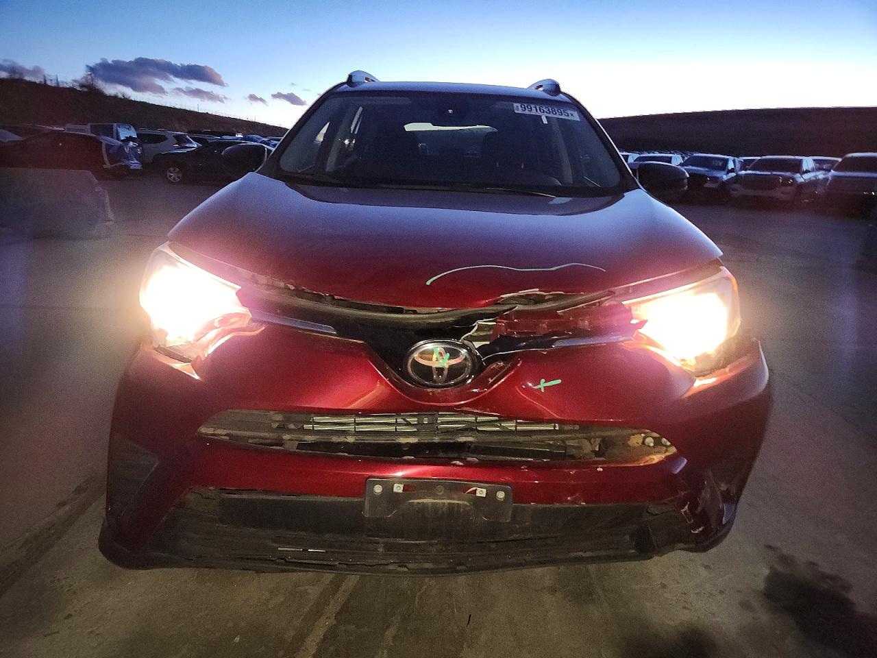 2018 TOYOTA RAV4 LE photo 5