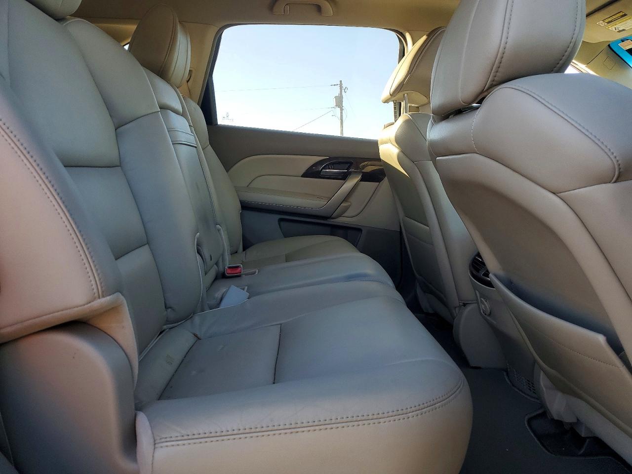 2010 ACURA MDX photo 11