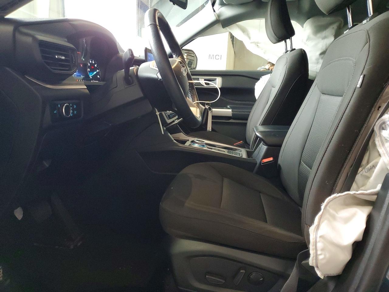 2023 FORD EXPLORER XLT photo 13