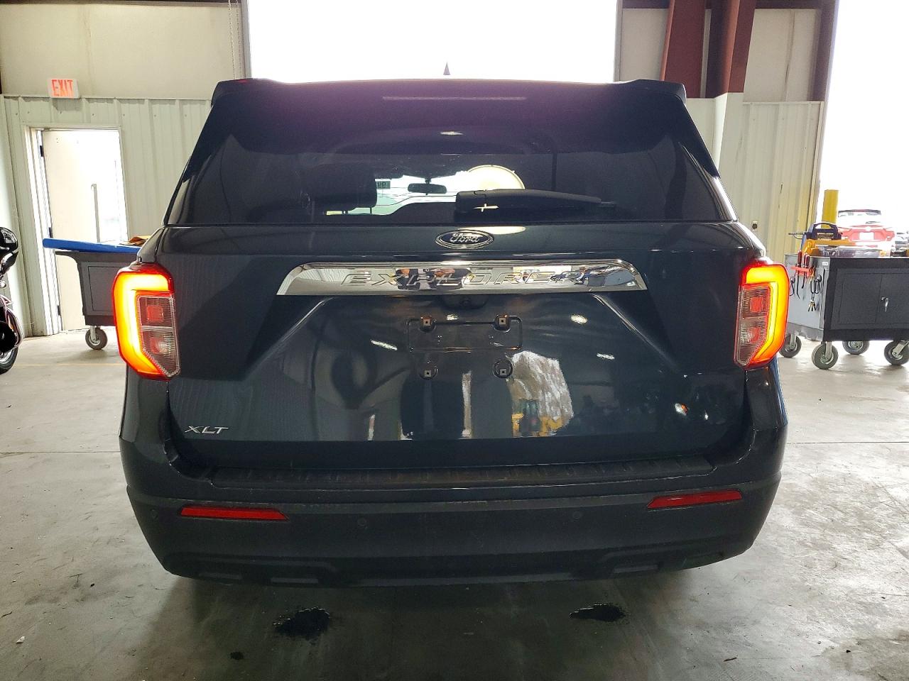 2023 FORD EXPLORER XLT photo 11