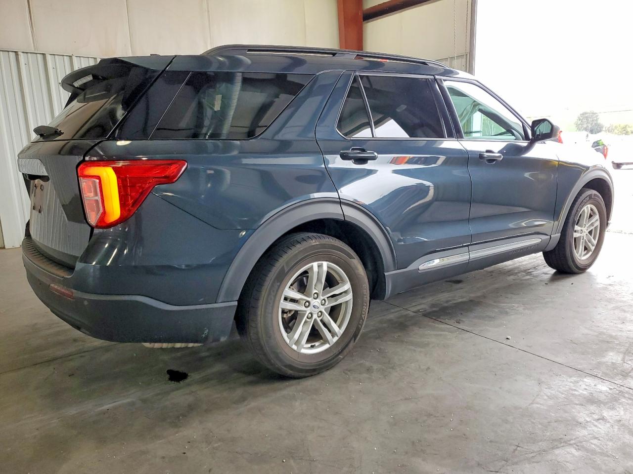 2023 FORD EXPLORER XLT photo 5
