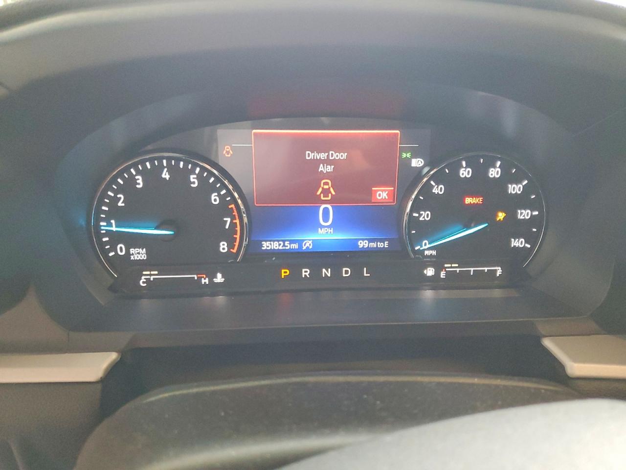 2023 FORD EXPLORER XLT photo 17