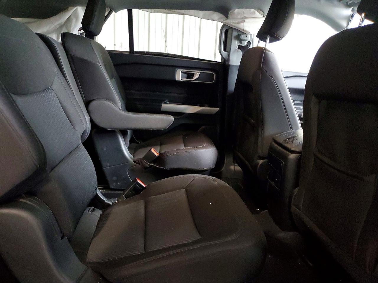 2023 FORD EXPLORER XLT photo 21