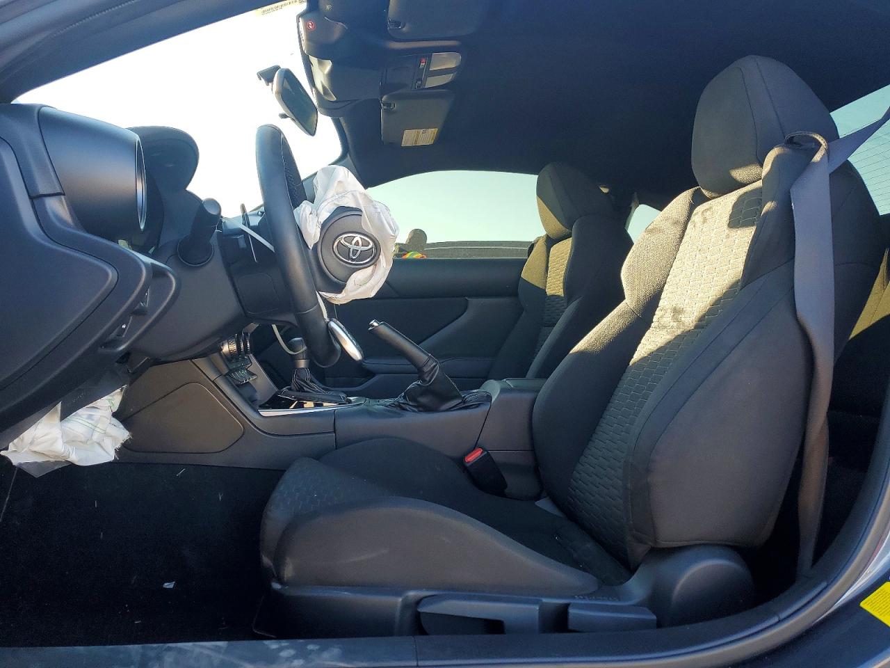 2023 TOYOTA GR 86 photo 13
