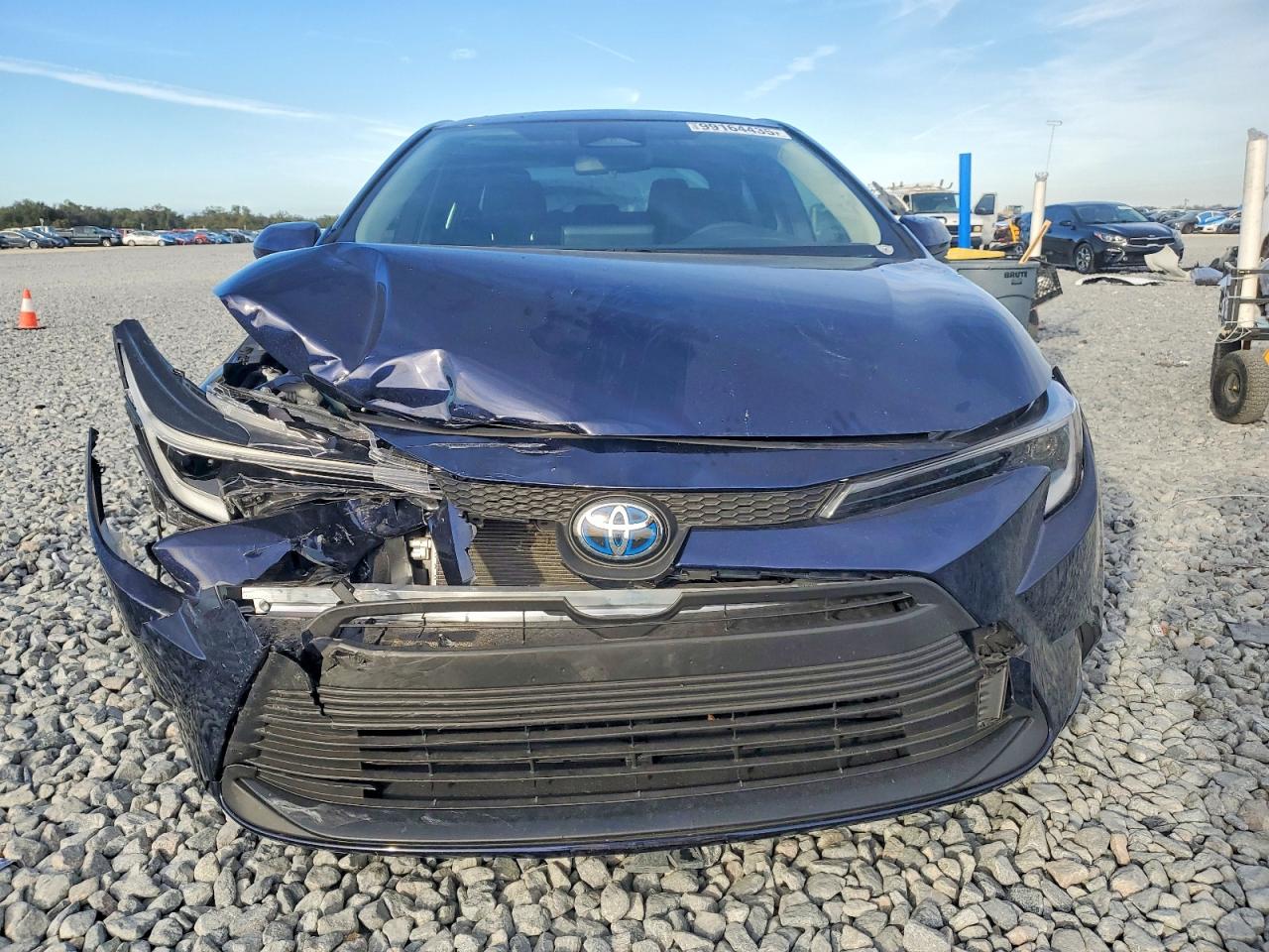 2025 TOYOTA COROLLA LE photo 5