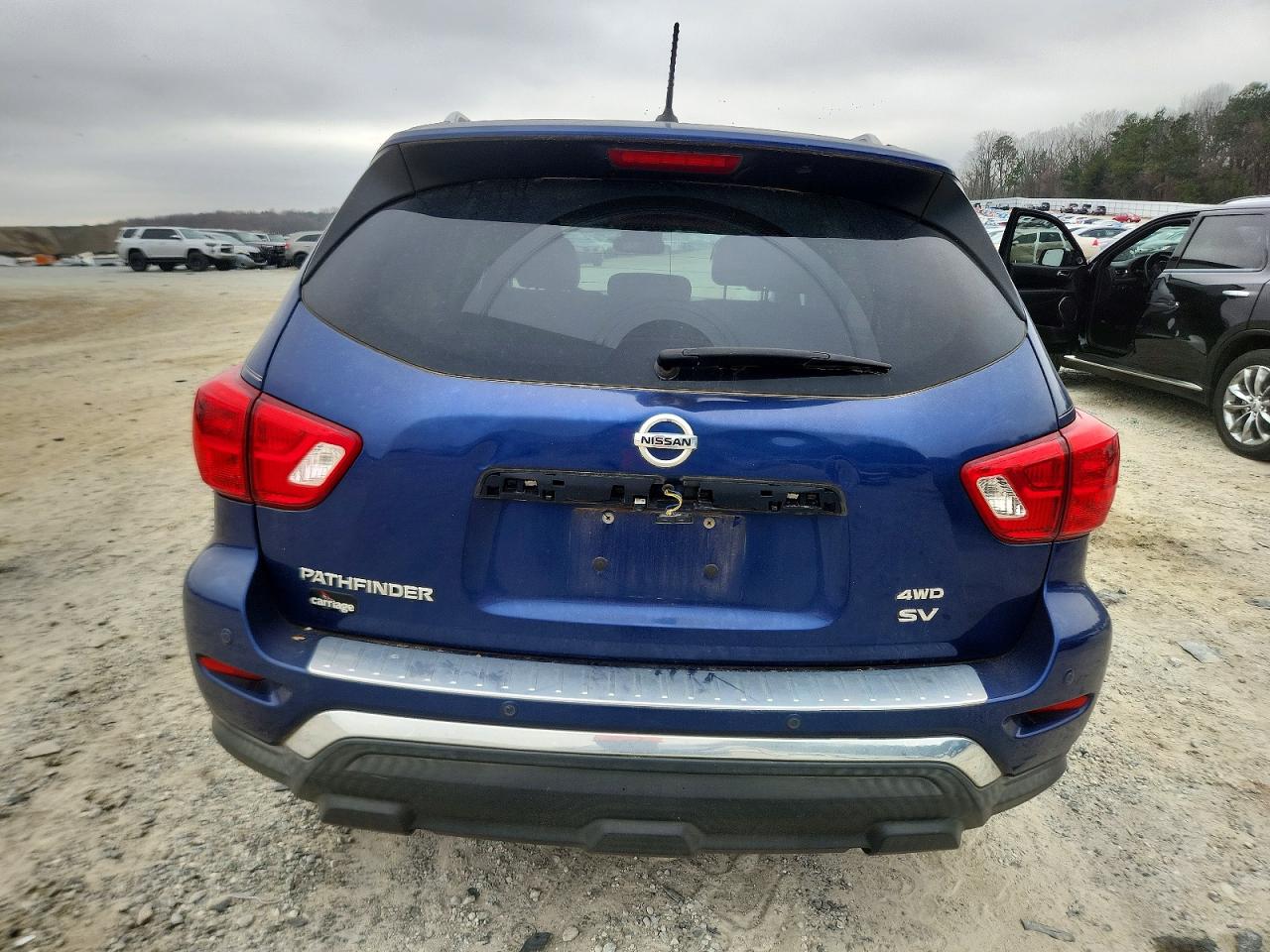 2017 NISSAN PATHFINDER S photo 6