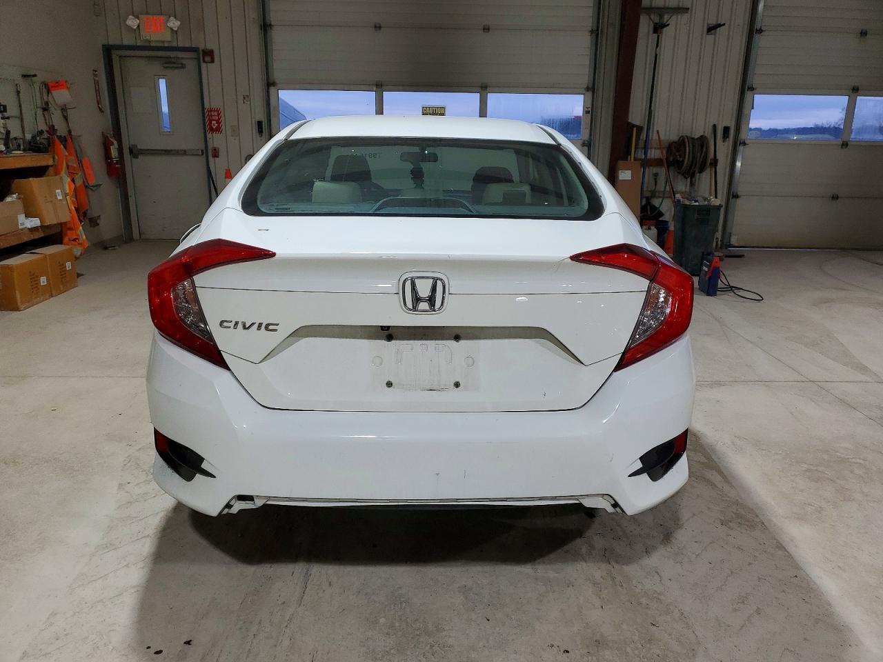 2016 HONDA CIVIC LX photo 6