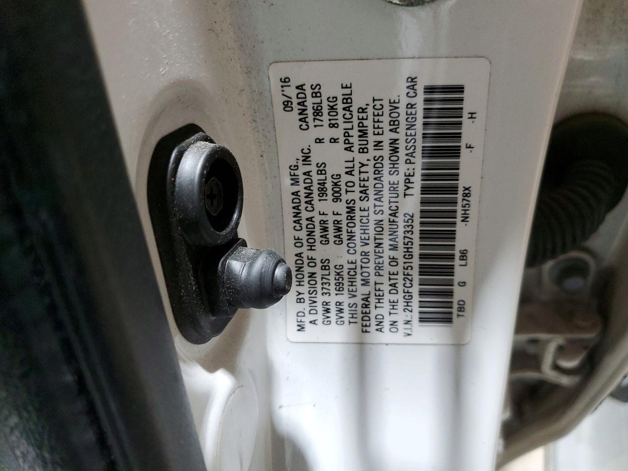 2016 HONDA CIVIC LX photo 12
