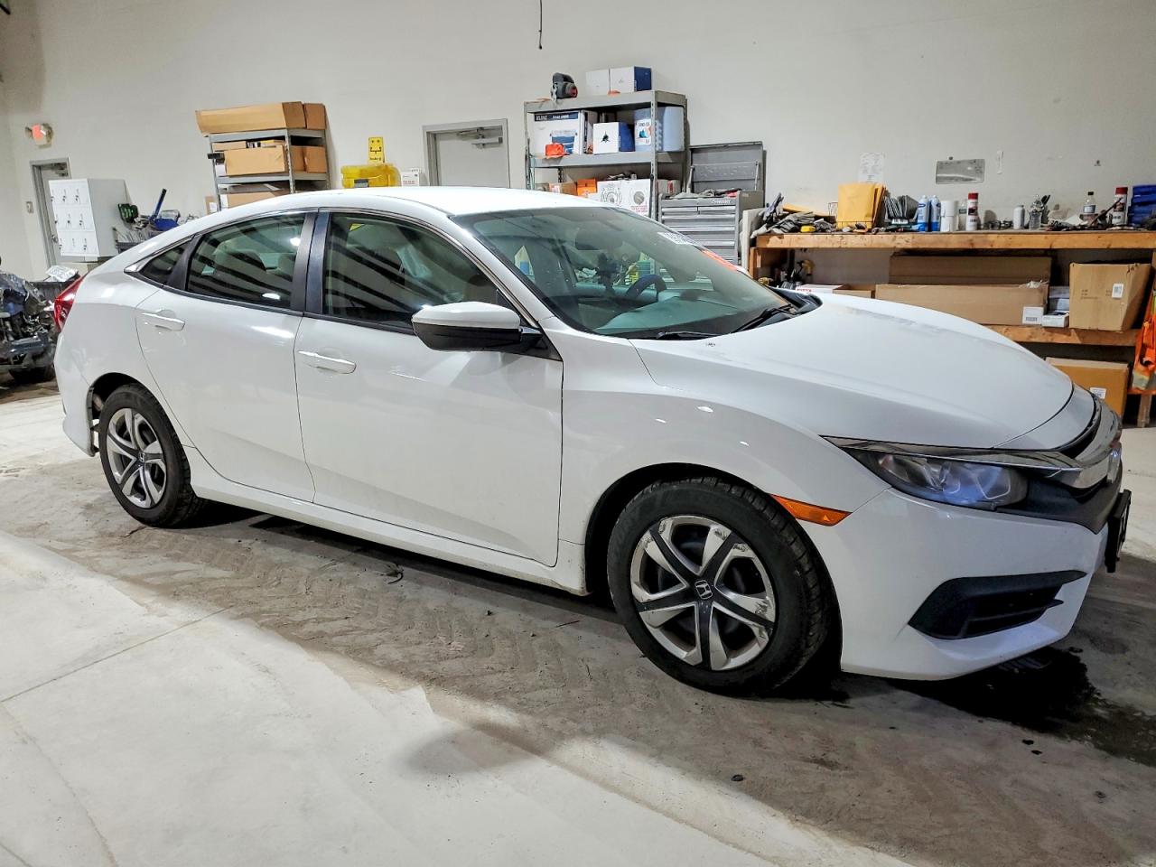 2016 HONDA CIVIC LX photo 4