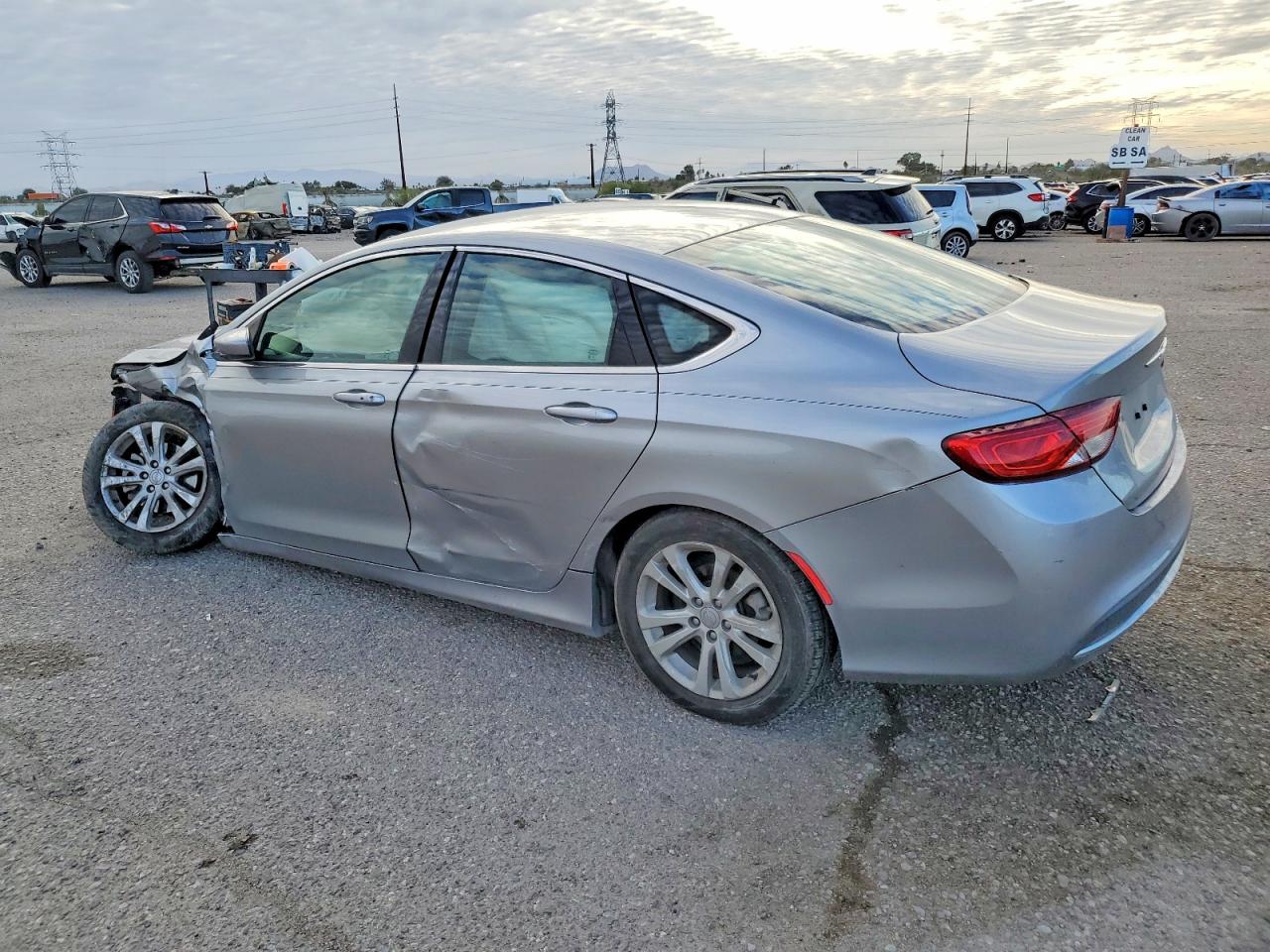 2015 CHRYSLER 200 LIMITED photo 2