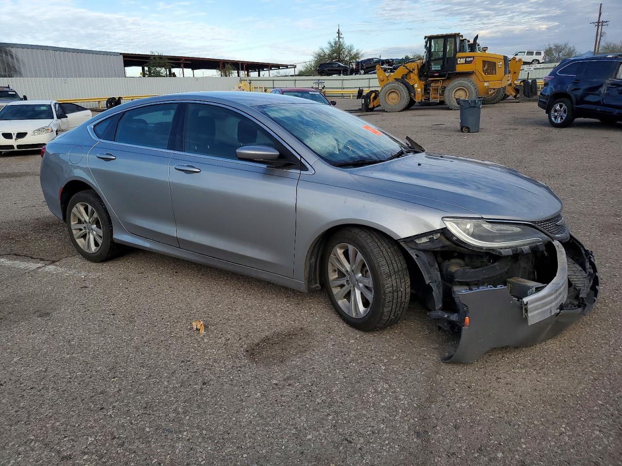 2015 CHRYSLER 200 LIMITED photo 4
