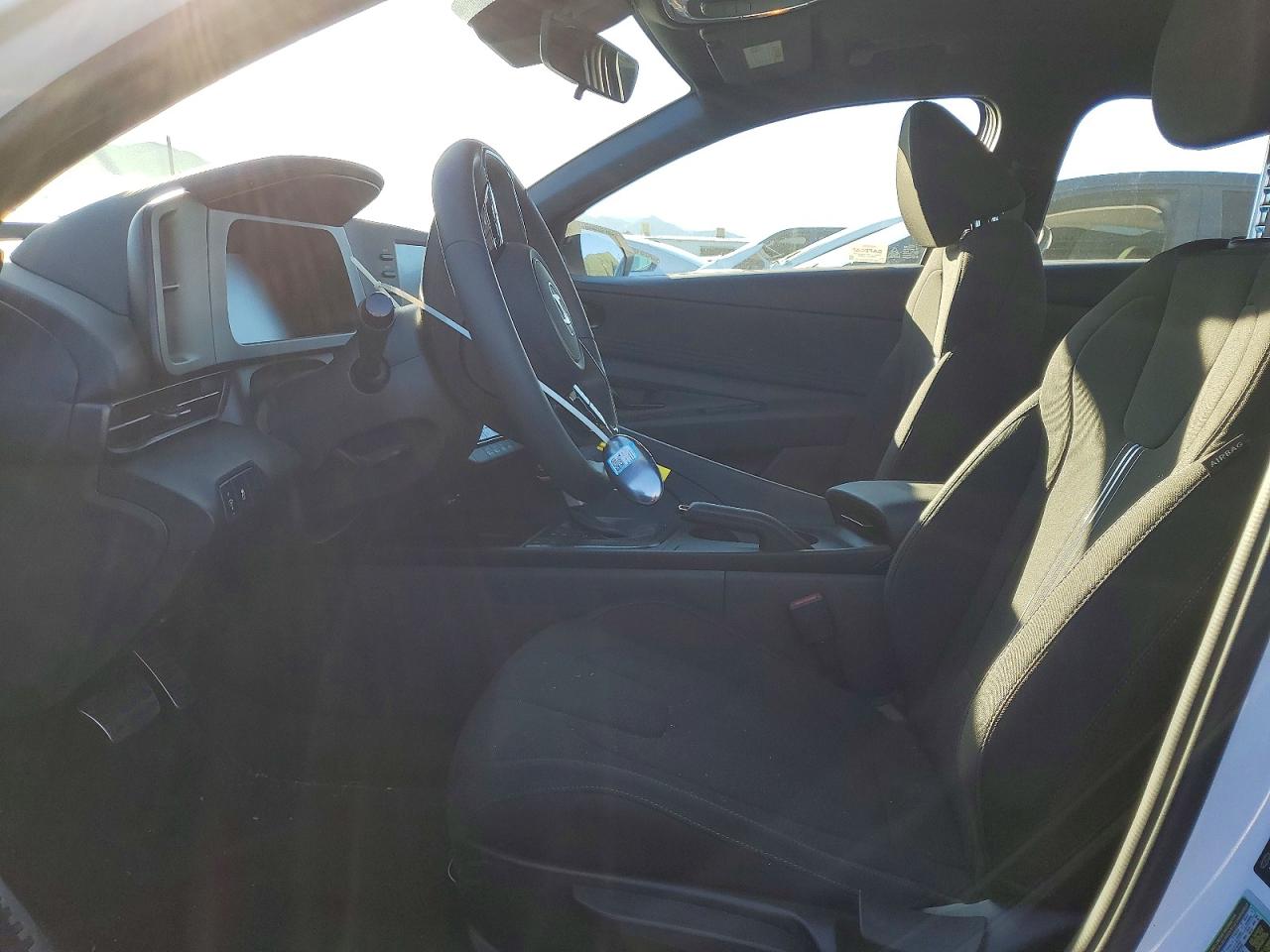 2025 HYUNDAI ELANTRA SEL SPORT photo 7