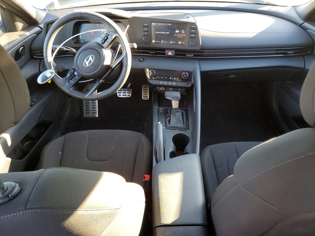 2025 HYUNDAI ELANTRA SEL SPORT photo 8