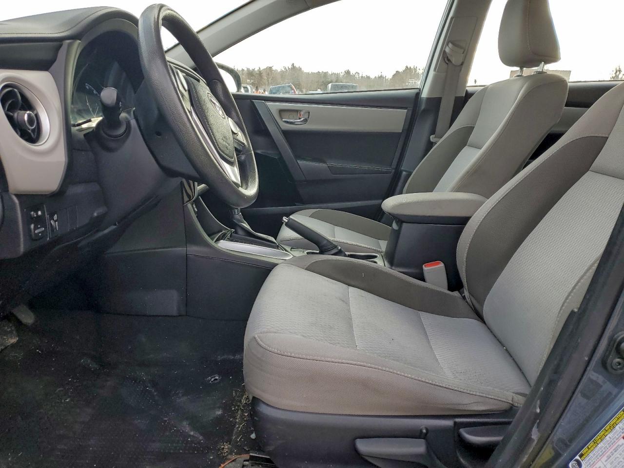 2019 TOYOTA COROLLA L photo 7