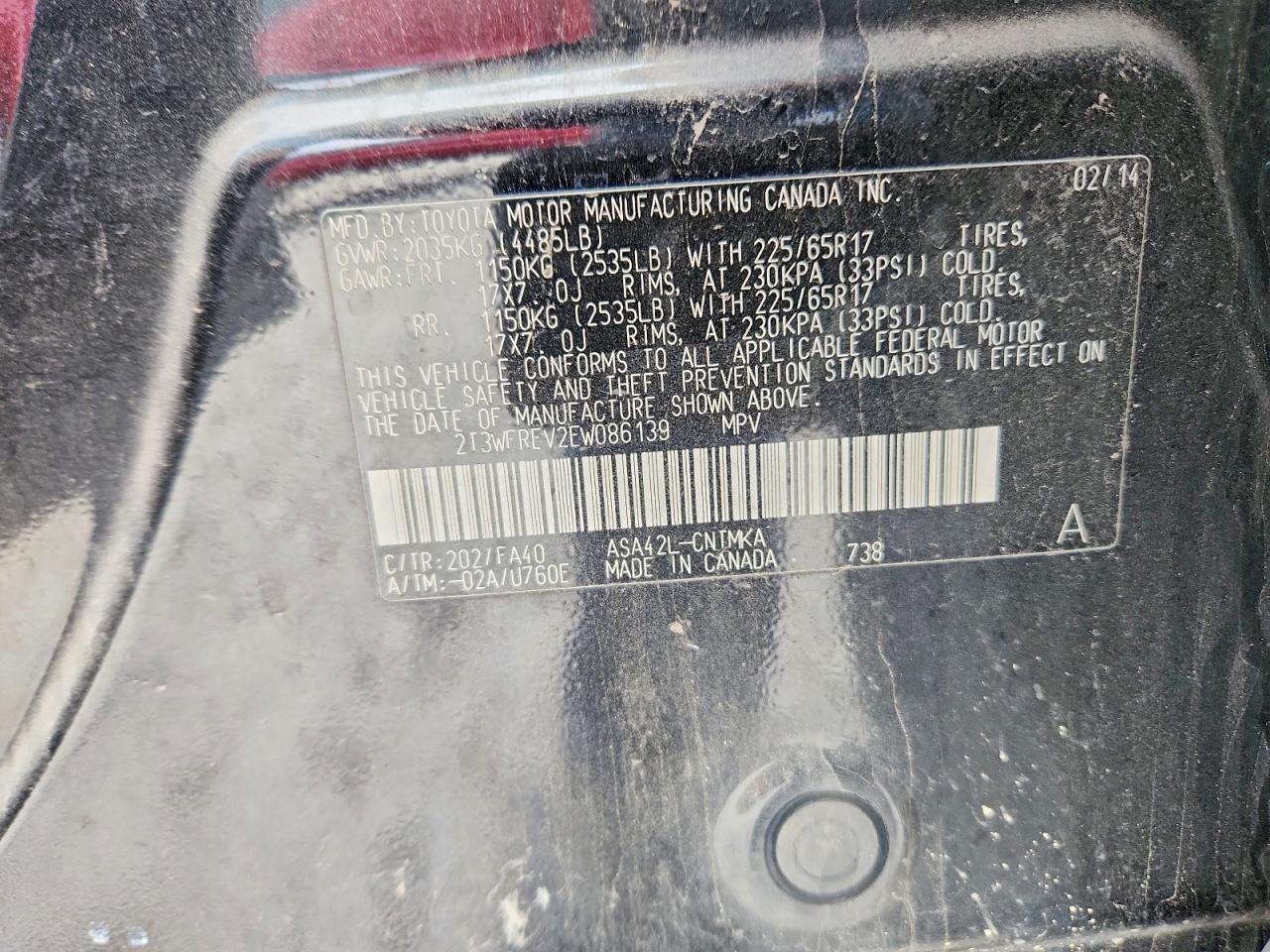 2014 TOYOTA RAV4 XLE photo 13