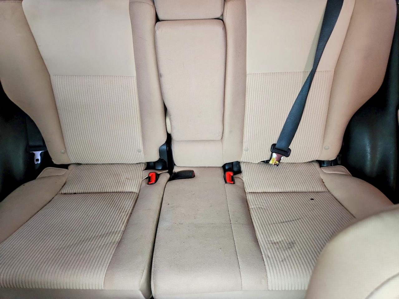 2014 TOYOTA RAV4 XLE photo 10
