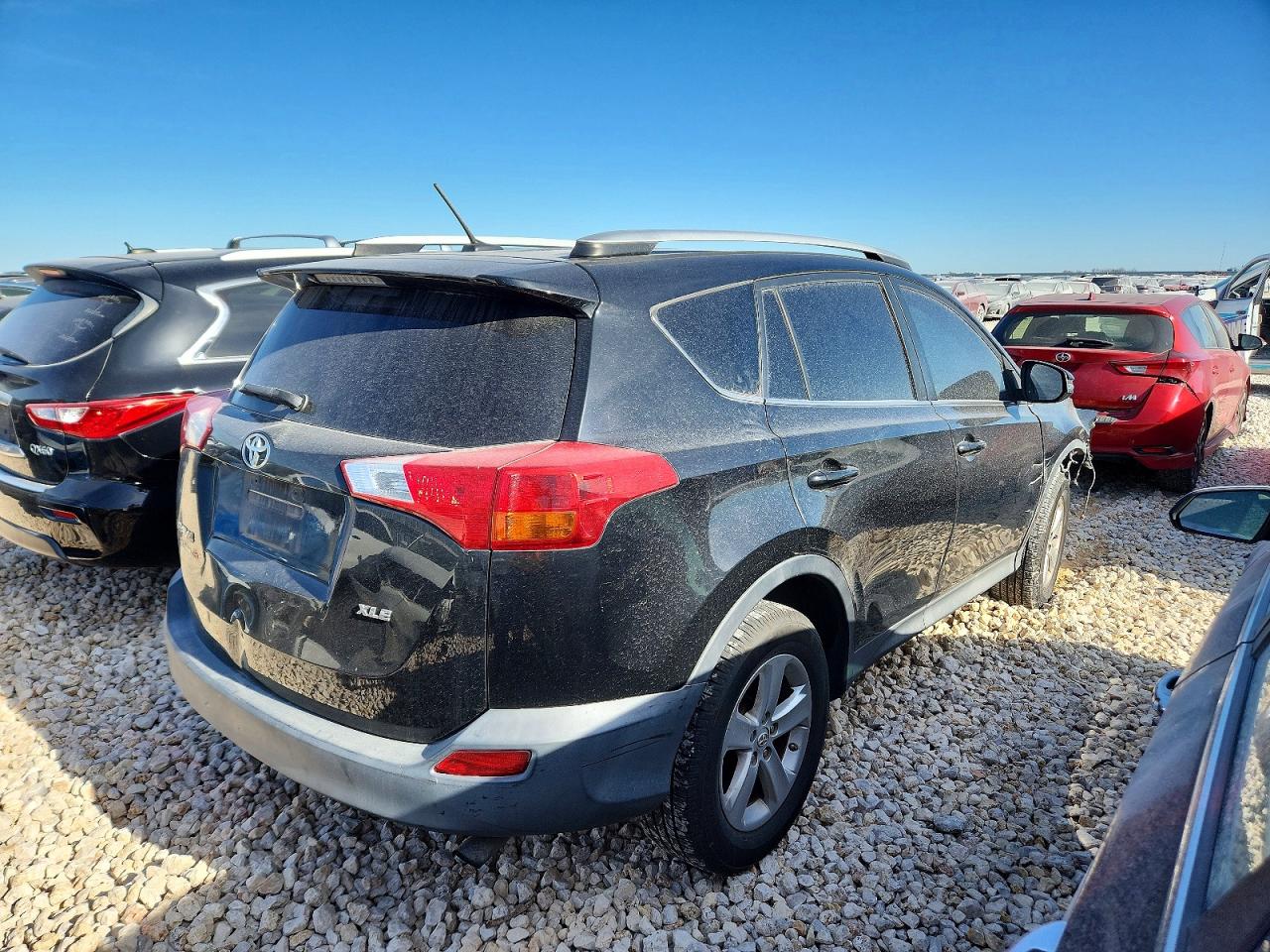2014 TOYOTA RAV4 XLE photo 3