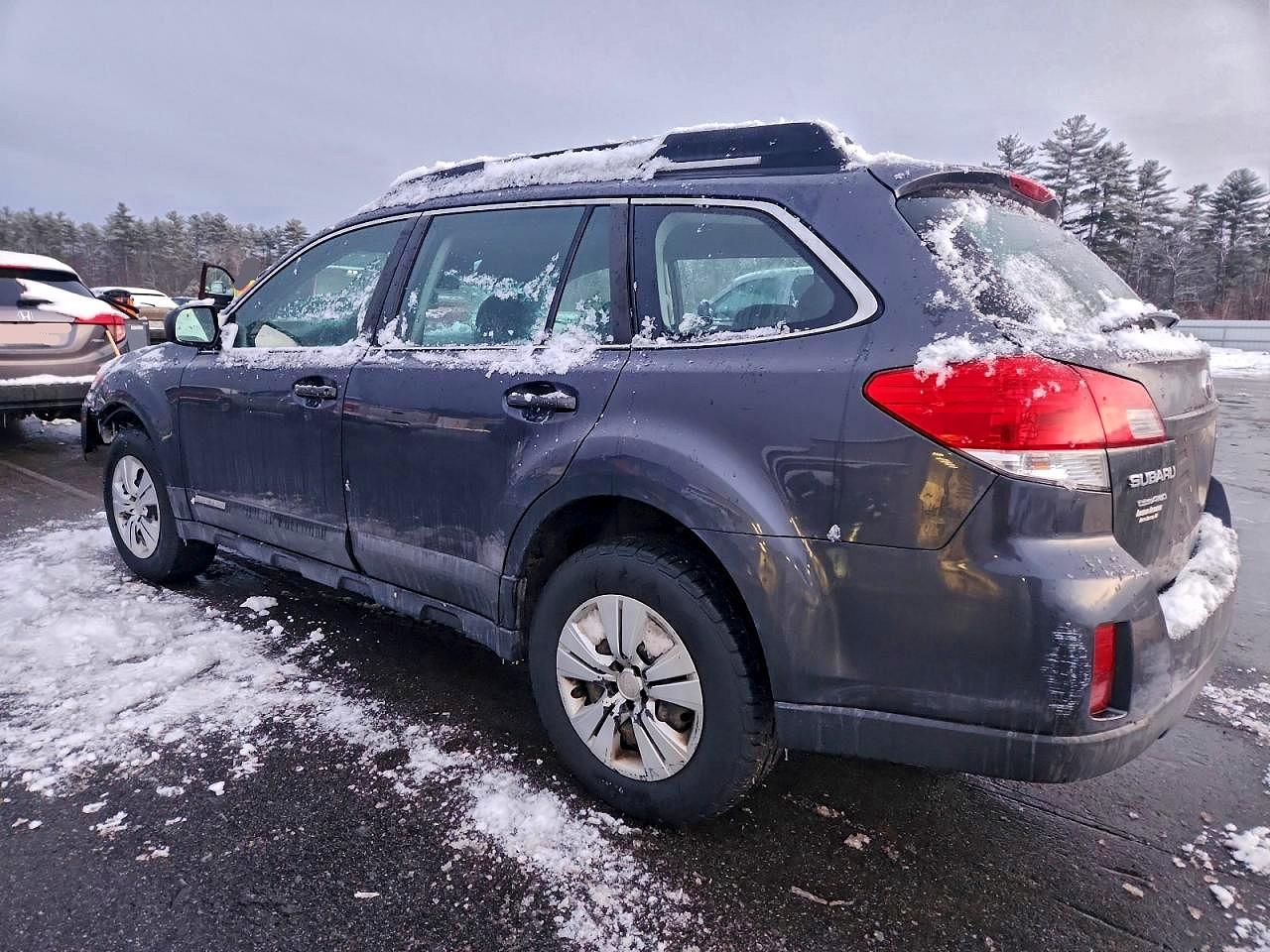 2010 SUBARU OUTBACK 2.5I photo 2