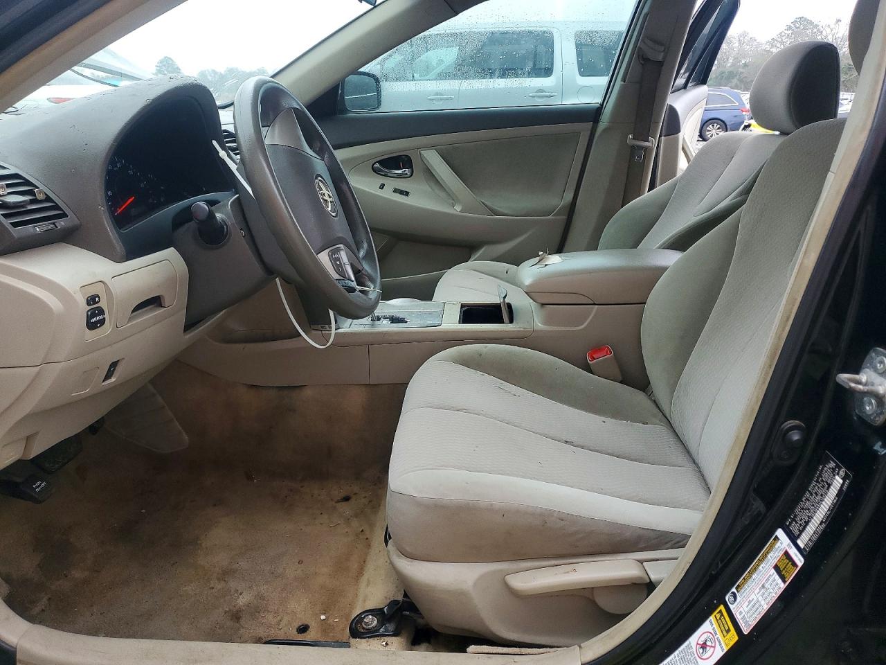 2010 TOYOTA CAMRY BASE photo 13