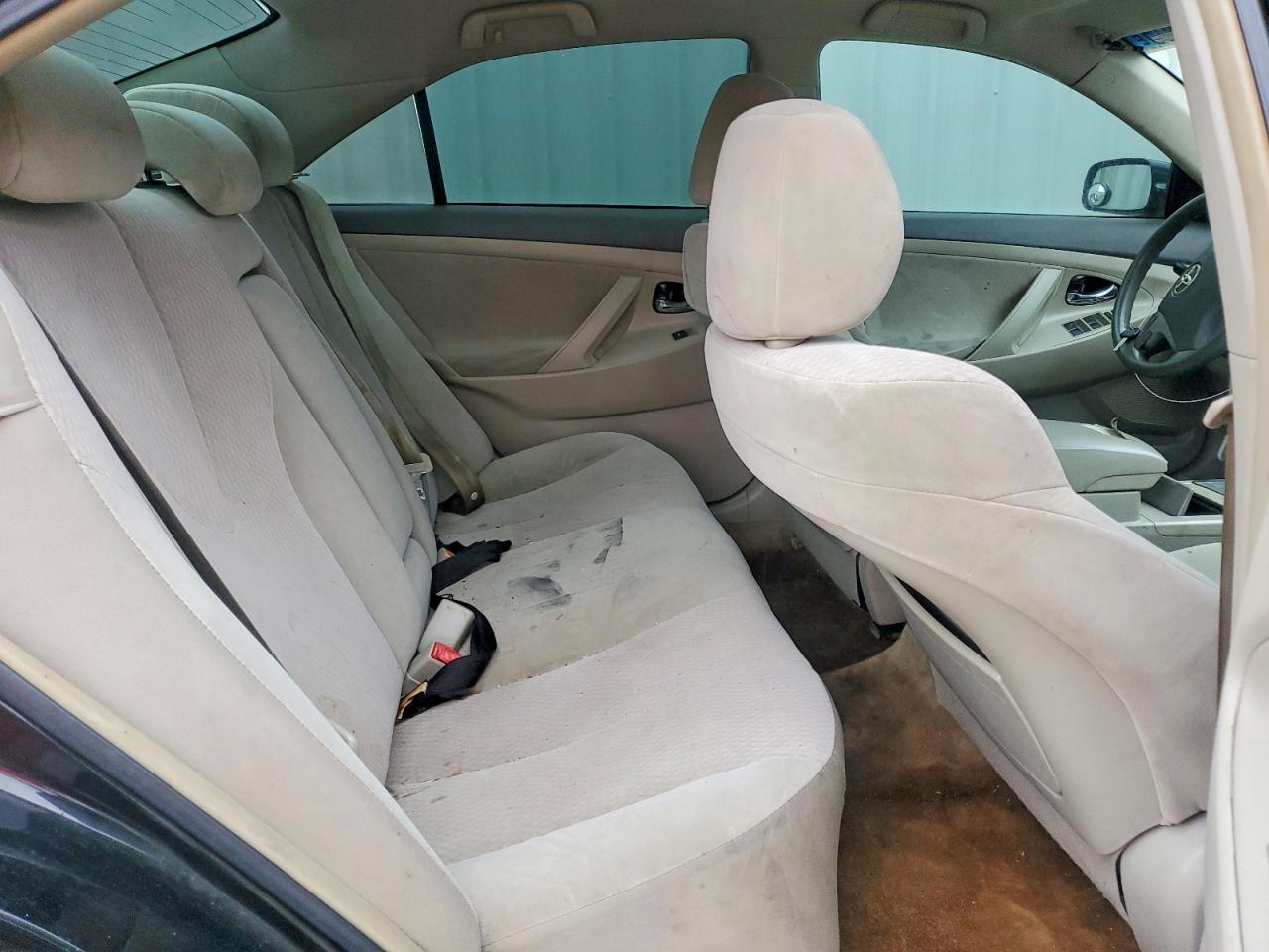 2010 TOYOTA CAMRY BASE photo 19
