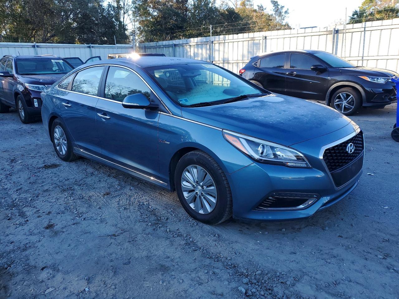 2016 HYUNDAI SONATA HYBRID photo 4