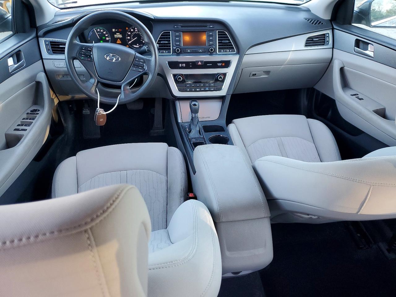 2016 HYUNDAI SONATA HYBRID photo 8