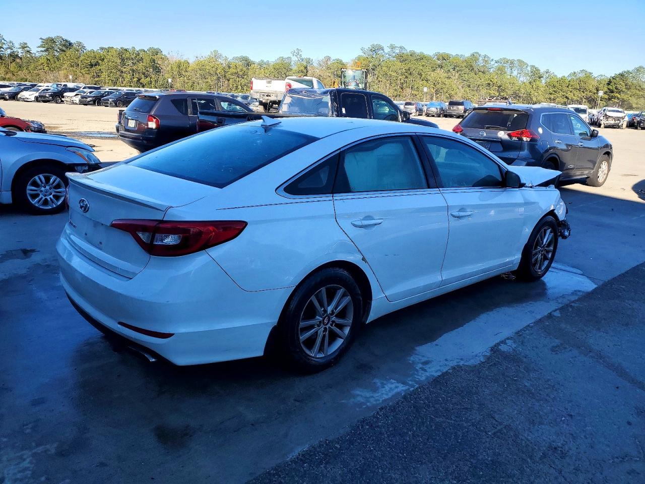 2017 HYUNDAI SONATA SE photo 3