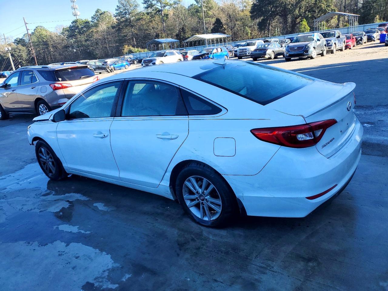 2017 HYUNDAI SONATA SE photo 2