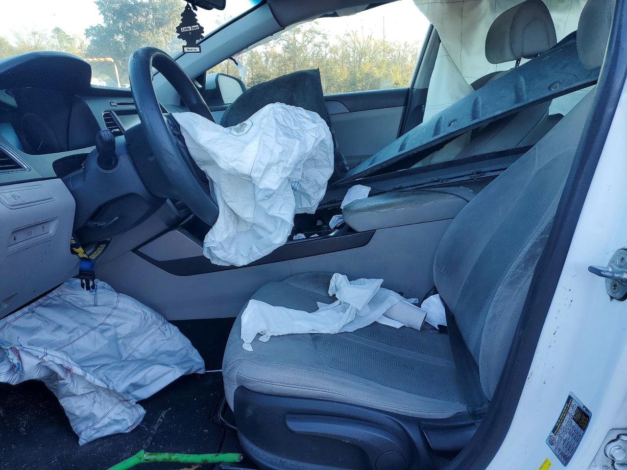 2017 HYUNDAI SONATA SE photo 7