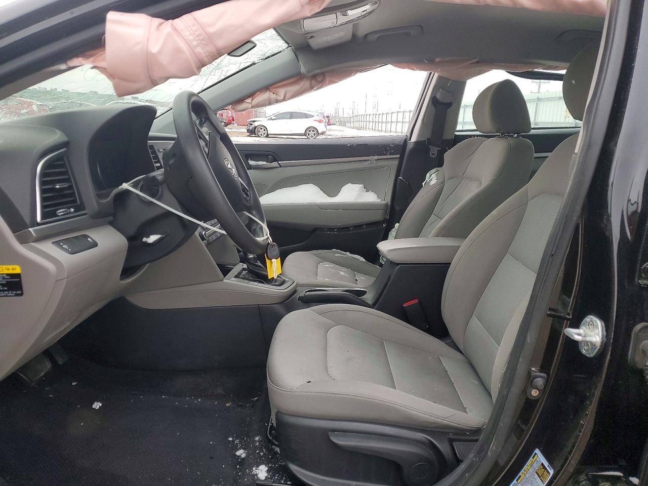 2017 HYUNDAI ELANTRA SE photo 7
