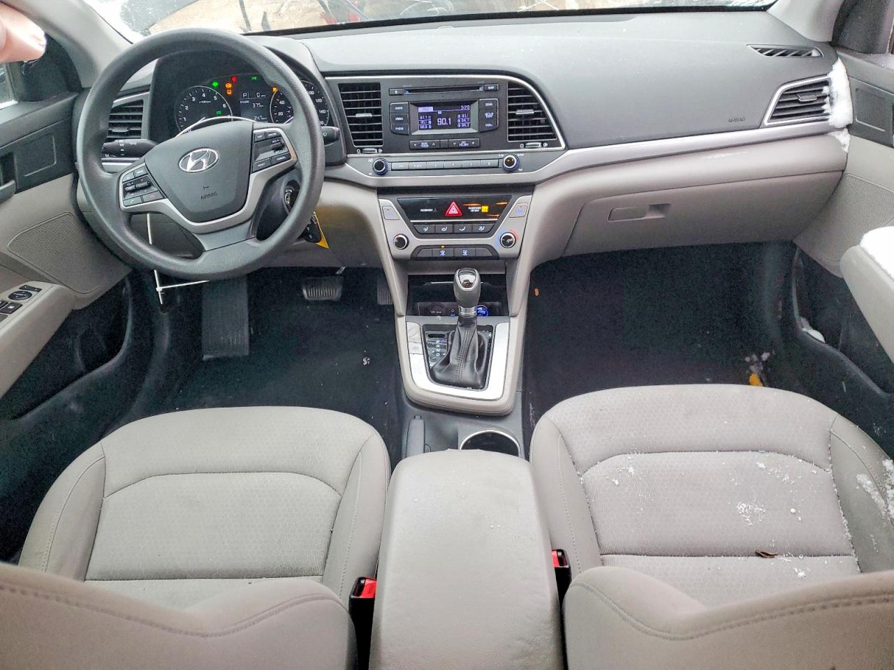 2017 HYUNDAI ELANTRA SE photo 8